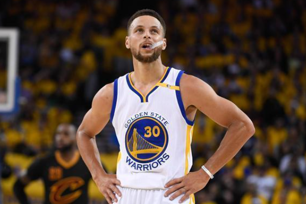 籃球比賽中六種防守戰(zhàn)術(shù)是什么？